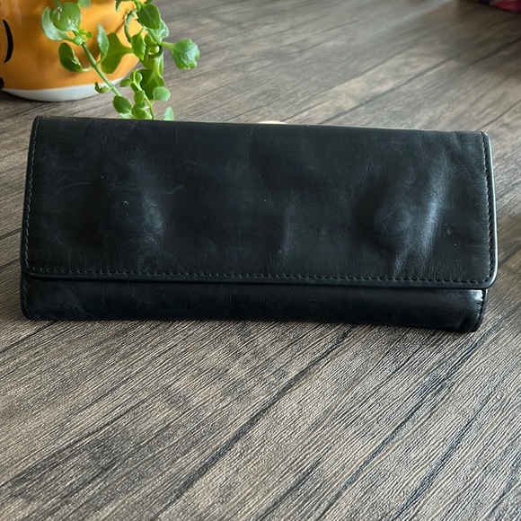 HOBO Handbags - HOBO Sadie Tri-Fold Black Leather Wallet